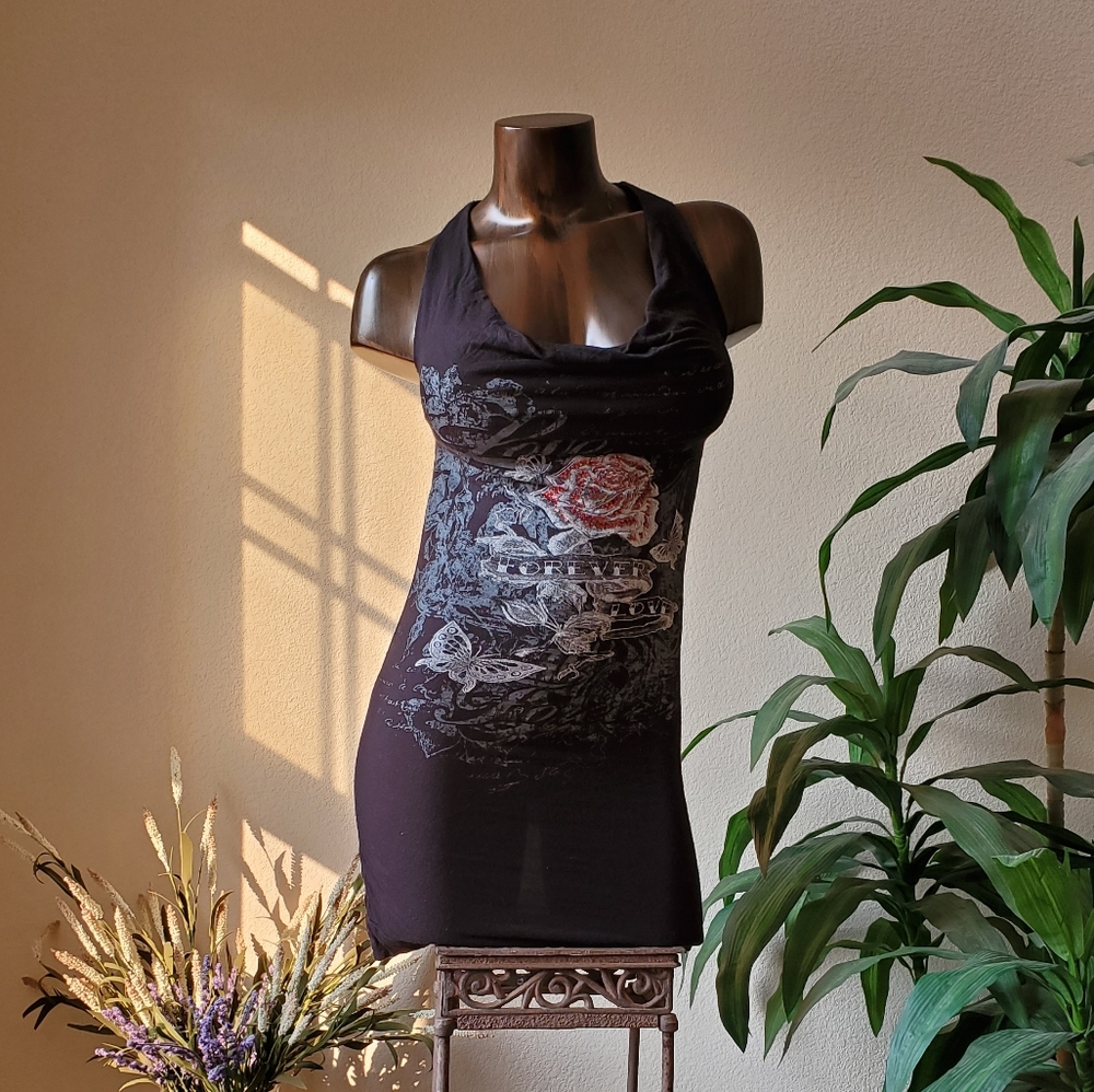 Bloom. Size small. Black